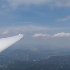Flugwegposition um 12:47:15: Aufgenommen in der Nähe von Gemeinde Hohe Wand, Österreich in 1572 Meter